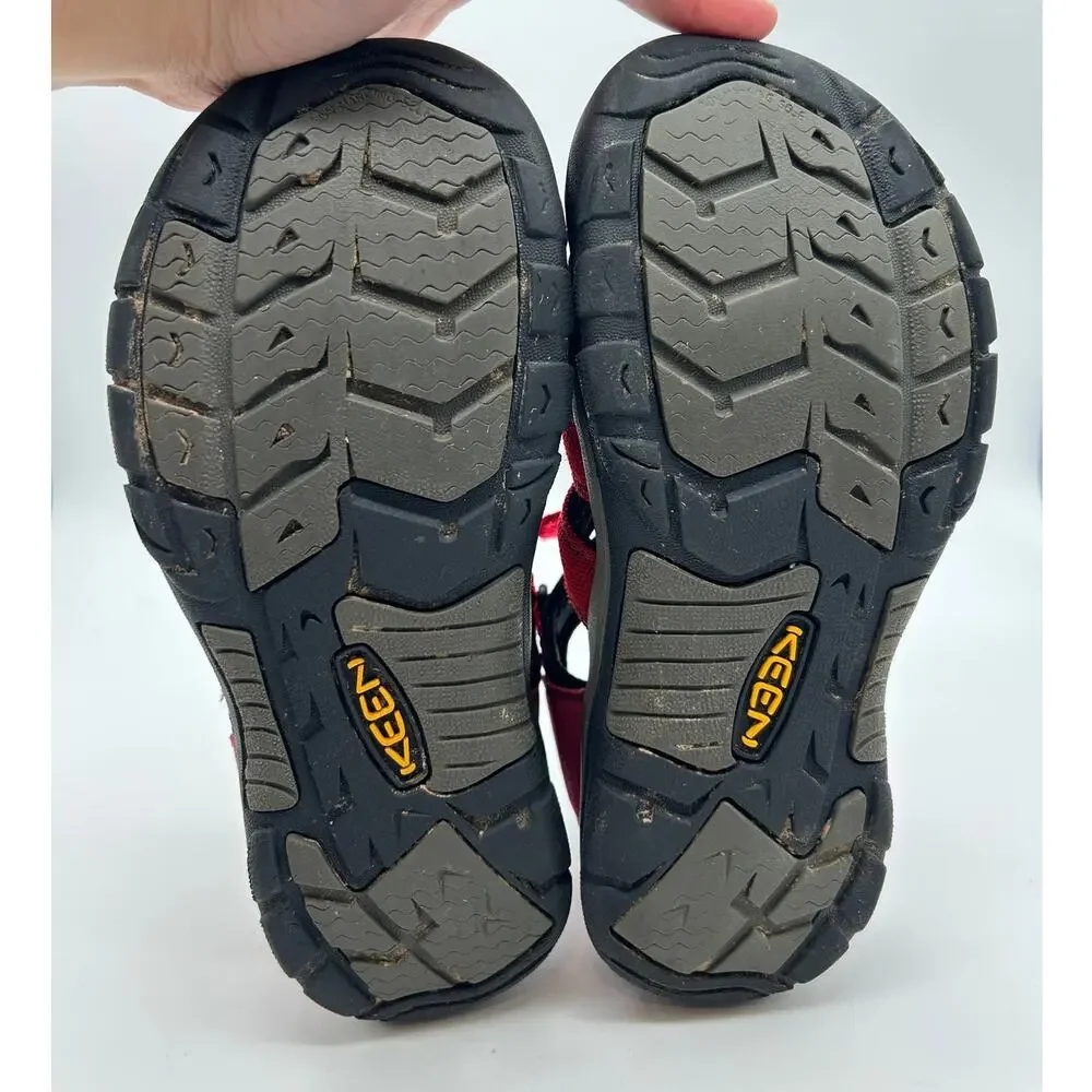 Keen Newport H2 Sandals Kids Size 5 EU 37 Red Bungee Toggle Water Shoe Outdoor